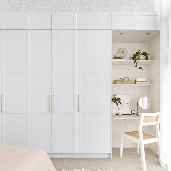 fw-ai-guide-step3 Step 3 - Watch our AI Tool create your wardrobe design rendering